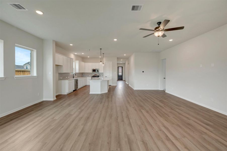 Spacious, unfurnished interior of a new home in Escondido - Retreat Collection, Magnolia (Image 18). Spacious, unfurnished interior of a new home in Escondido - Retreat Collection, Magnolia (Image 18).