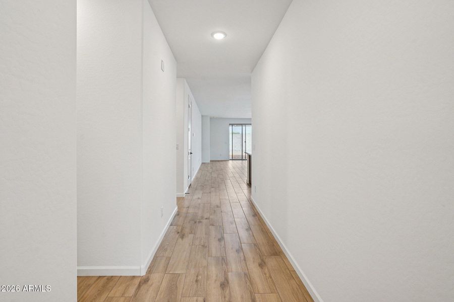 4-web-or-mls-W Camden Ave-S0301-004