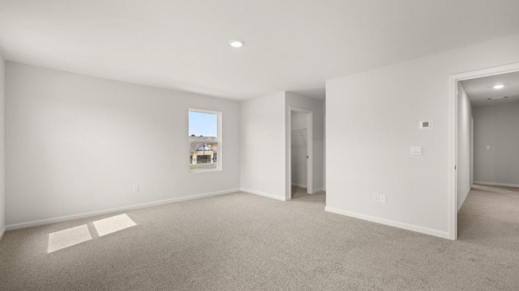 Spacious, unfurnished interior of a new home in Fairway 17 at Mirror Lake, Villa Rica (Image 17).