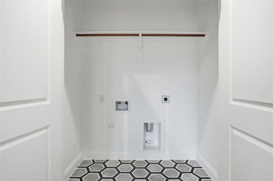 Spacious, unfurnished interior of a new home in , Weatherford (Image 12). Spacious, unfurnished interior of a new home in , Weatherford (Image 12).