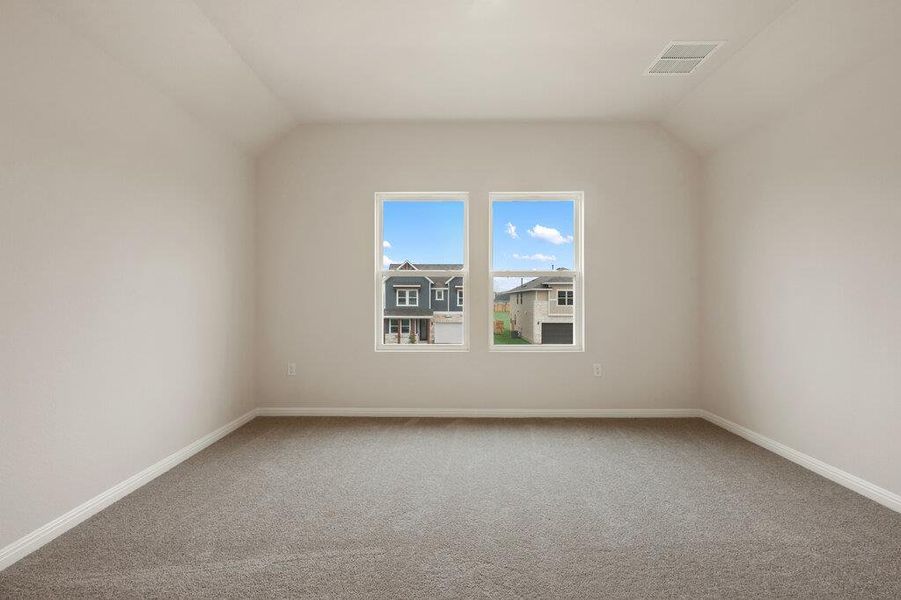 Spacious, unfurnished interior of a new home in Covered Bridge, Hutto (Image 29).