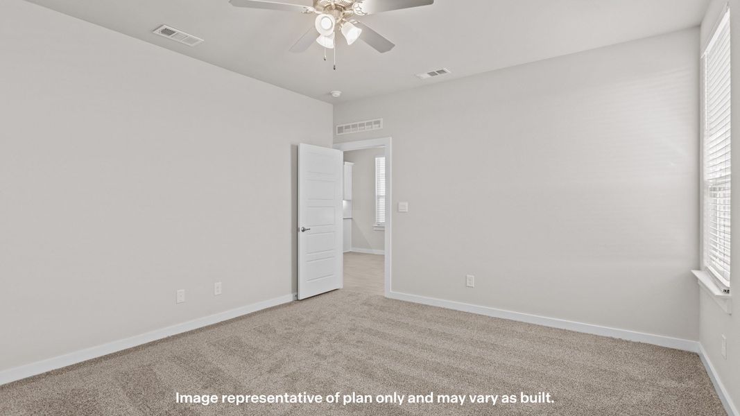 Representative unfurnished interior of a home built from the Portales by D.R. Horton in Homestead at Parks Bell Ranch, Odessa (Image 15).