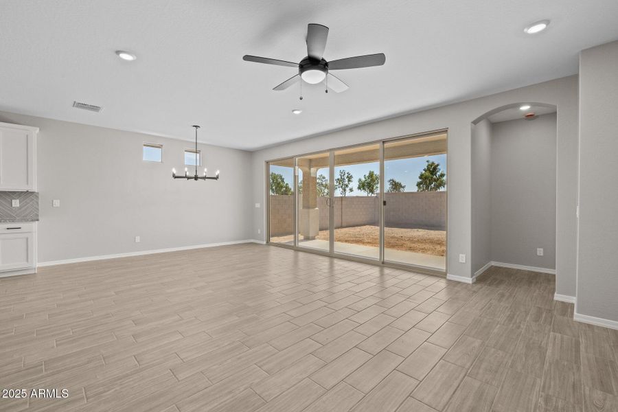 5)GREAT ROOM2 5)GREAT ROOM2