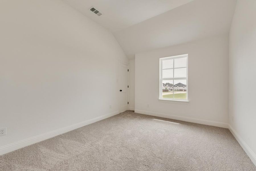 Spacious, unfurnished interior of a new home in Dominion of Pleasant Valley, Wylie (Image 32).