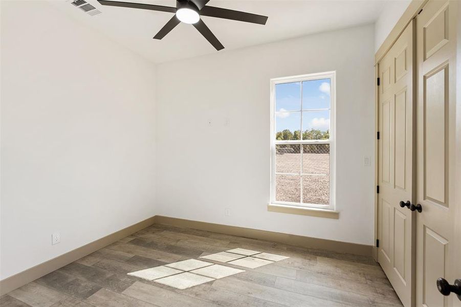 Spacious, unfurnished interior of a new home in , Star Harbor (Image 17).