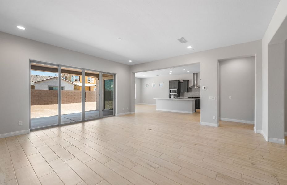 Spacious, unfurnished interior of a new home in Harvest - Enchantment Series, Queen Creek (Image 25). Spacious, unfurnished interior of a new home in Harvest - Enchantment Series, Queen Creek (Image 25).