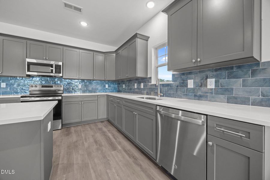 17-web-or-mls-6S8A5213