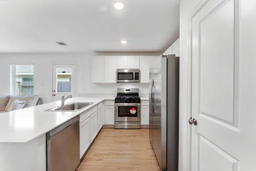 The stainless steel appliances are in excellent condition!