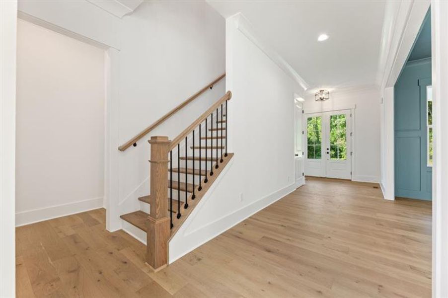 Spacious, unfurnished interior of a new home in White Post on Lake Lanier, Gainesville (Image 22). Spacious, unfurnished interior of a new home in White Post on Lake Lanier, Gainesville (Image 22).