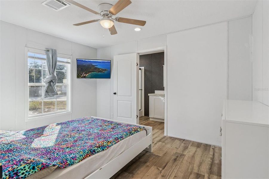 Furnished interior view inside a new home in , Avon Park (Image 12).