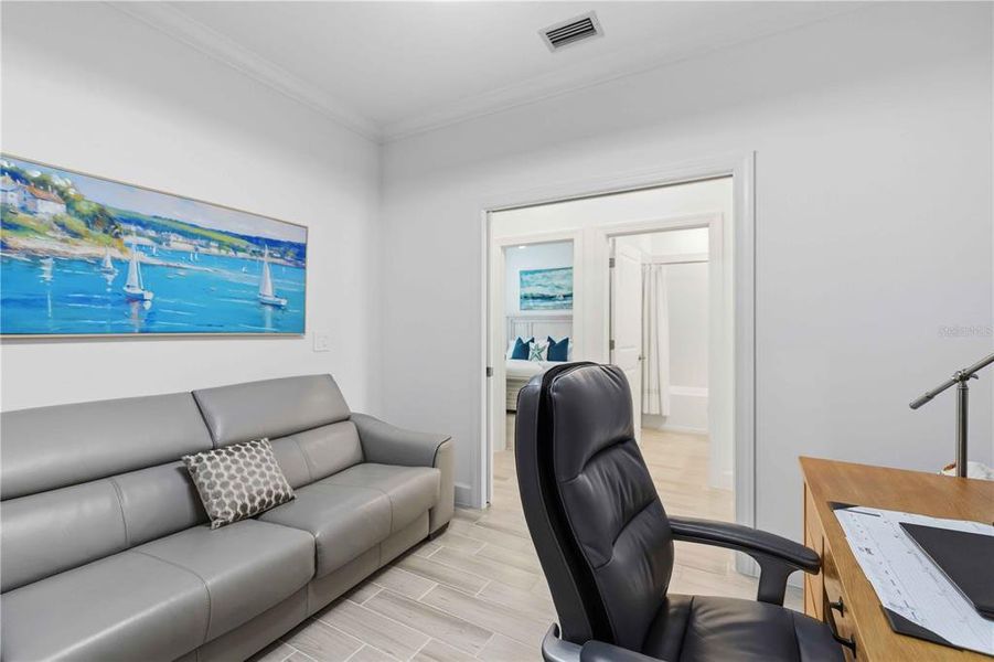 Furnished interior view inside a new home in , Port Charlotte (Image 32).