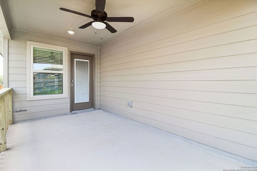 Spacious, unfurnished interior of a new home in Scenic Crest - Premier Series, Boerne (Image 16). Spacious, unfurnished interior of a new home in Scenic Crest - Premier Series, Boerne (Image 16).