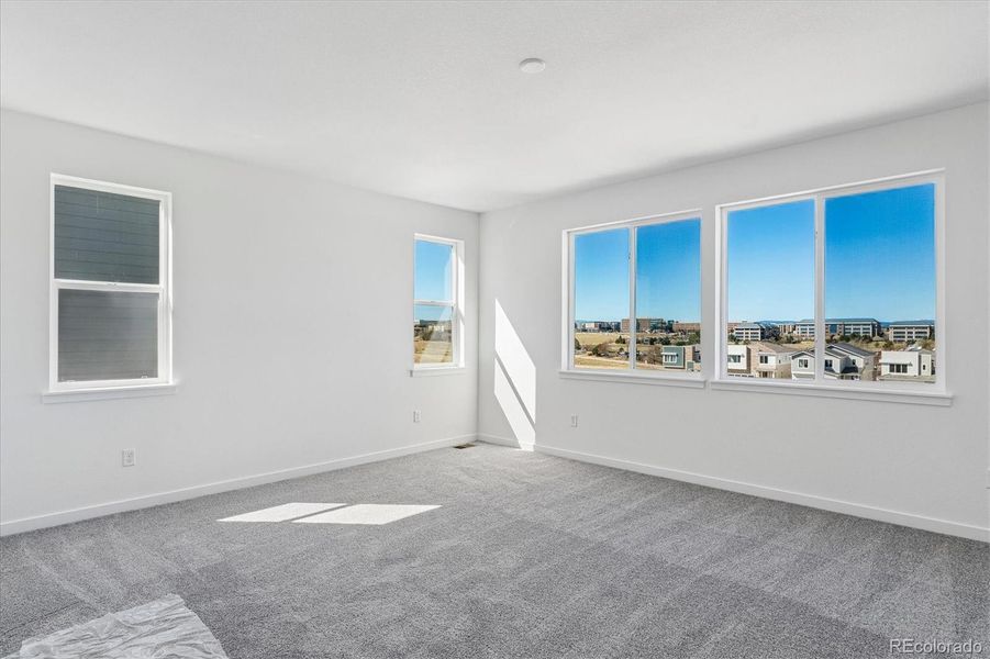 Spacious, unfurnished interior of a new home in The Summit at Meridian, Englewood (Image 21).