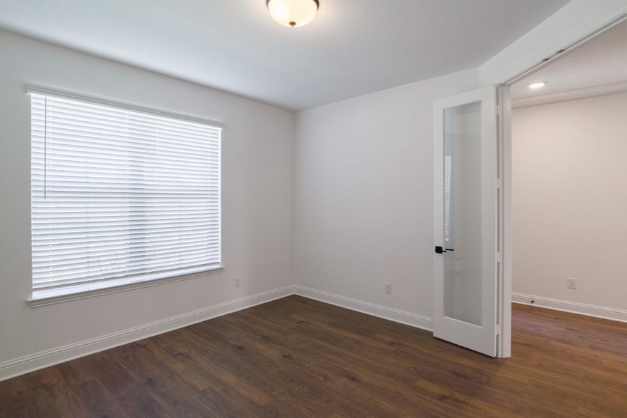 Spacious, unfurnished interior of a new home in Goodland, Midlothian (Image 28).