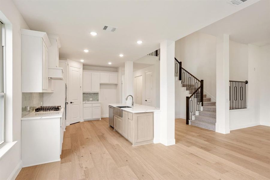 Furnished interior view inside a new home in Windsong Ranch Classic 61, Prosper (Image 12). Furnished interior view inside a new home in Windsong Ranch Classic 61, Prosper (Image 12).