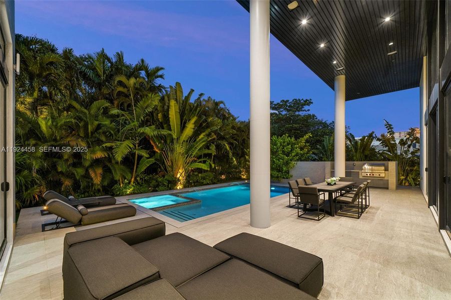 Exterior details and patio area of a home in , Golden Beach (Image 25).
