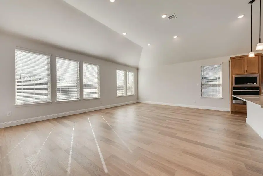 Spacious, unfurnished interior of a new home in Wildflower Ranch, Justin (Image 16). Spacious, unfurnished interior of a new home in Wildflower Ranch, Justin (Image 16).
