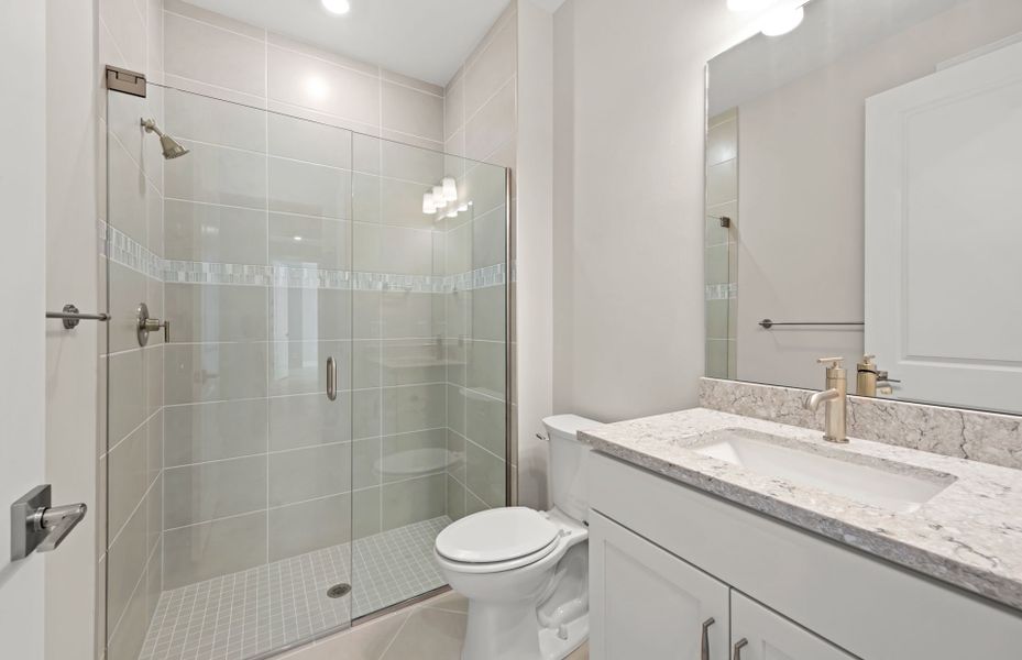 Furnished interior view inside a new home in Del Webb Oak Creek, North Fort Myers (Image 5). Furnished interior view inside a new home in Del Webb Oak Creek, North Fort Myers (Image 5).