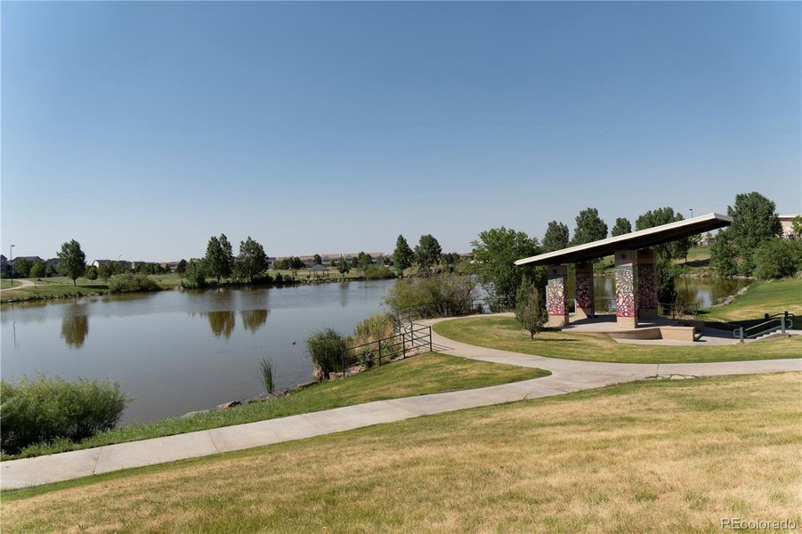 Community amenities in , Aurora (Image 32).
