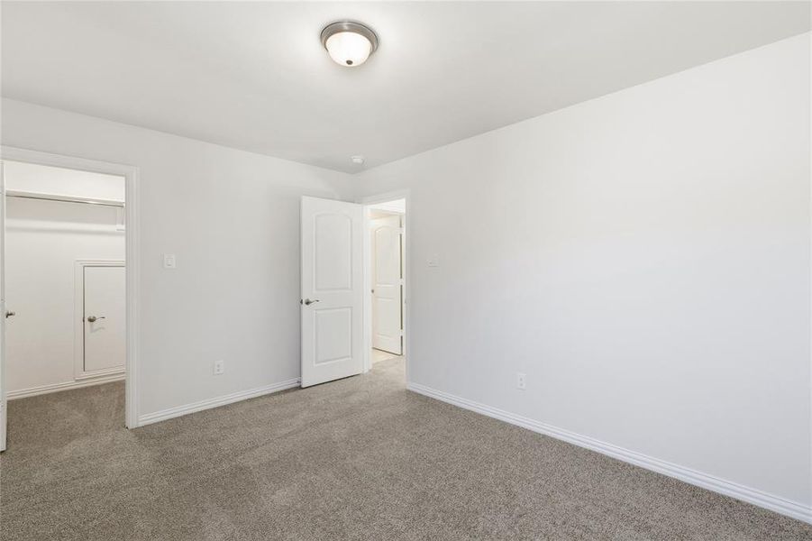 Spacious, unfurnished interior of a new home in Elevon, Lavon (Image 29).