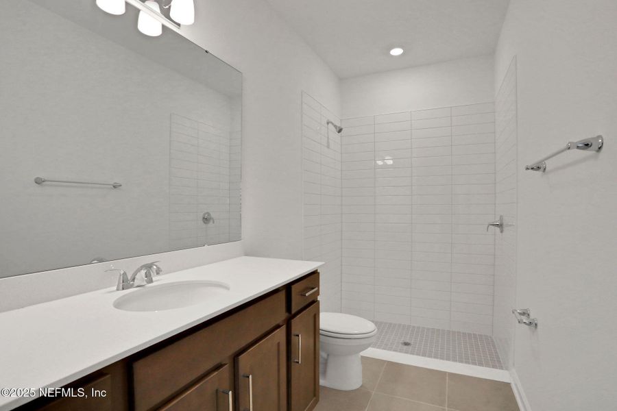 Furnished interior view inside a new home in Jennings Farm, Middleburg (Image 6).