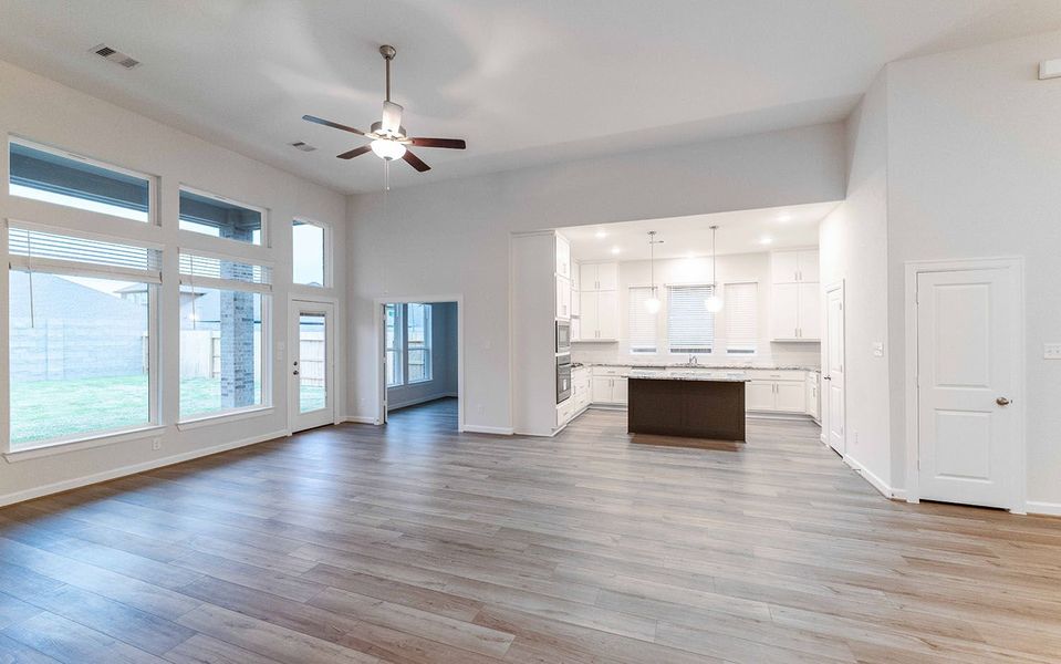 Spacious, unfurnished interior of a new home in Marvida, Cypress (Image 17).