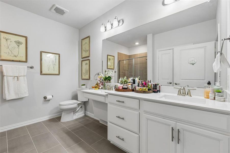 Furnished interior view inside a new home in Gatherings® at Twin Creeks, Allen (Image 11).