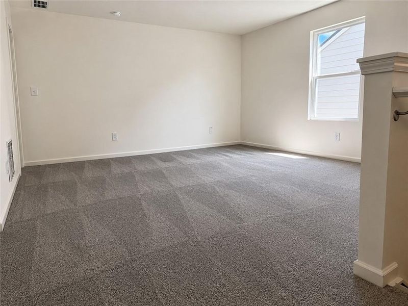 Spacious, unfurnished interior of a new home in Casteel, Bethlehem (Image 13).