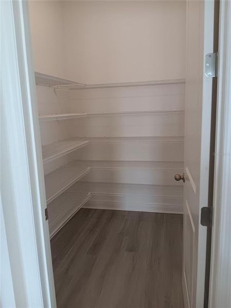 Spacious, unfurnished interior of a new home in , Orlando (Image 16).