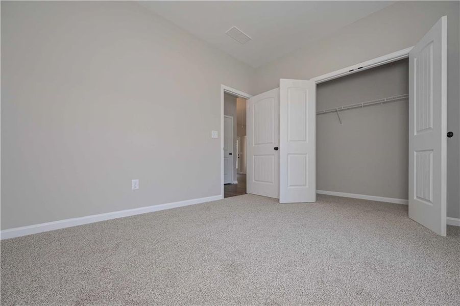 Spacious, unfurnished interior of a new home in , Temple (Image 14).