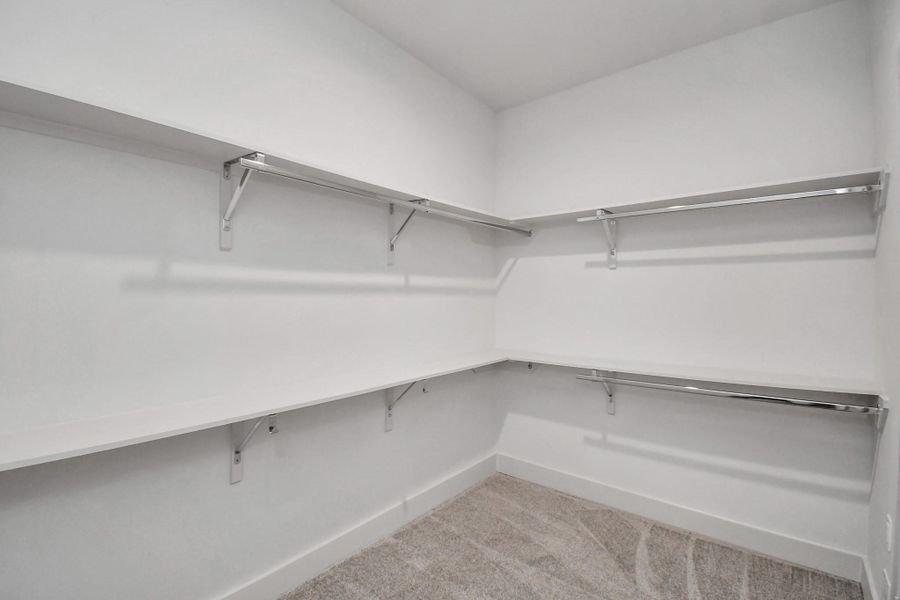 Spacious, unfurnished interior of a new home in Antigua, Houston (Image 38).