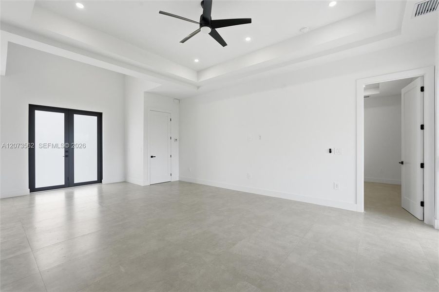 Spacious, unfurnished interior of a new home in , Cape Coral (Image 29). Spacious, unfurnished interior of a new home in , Cape Coral (Image 29).