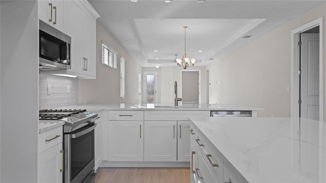 Furnished interior view inside a new home in Cresswind Lakewood Ranch, Lakewood Ranch (Image 11).
