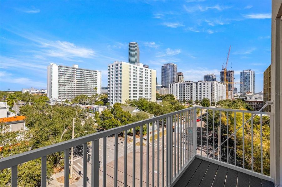Condo located in St. Petersburg, FL showcasing its design and architecture (Image 2). Condo located in St. Petersburg, FL showcasing its design and architecture (Image 2).