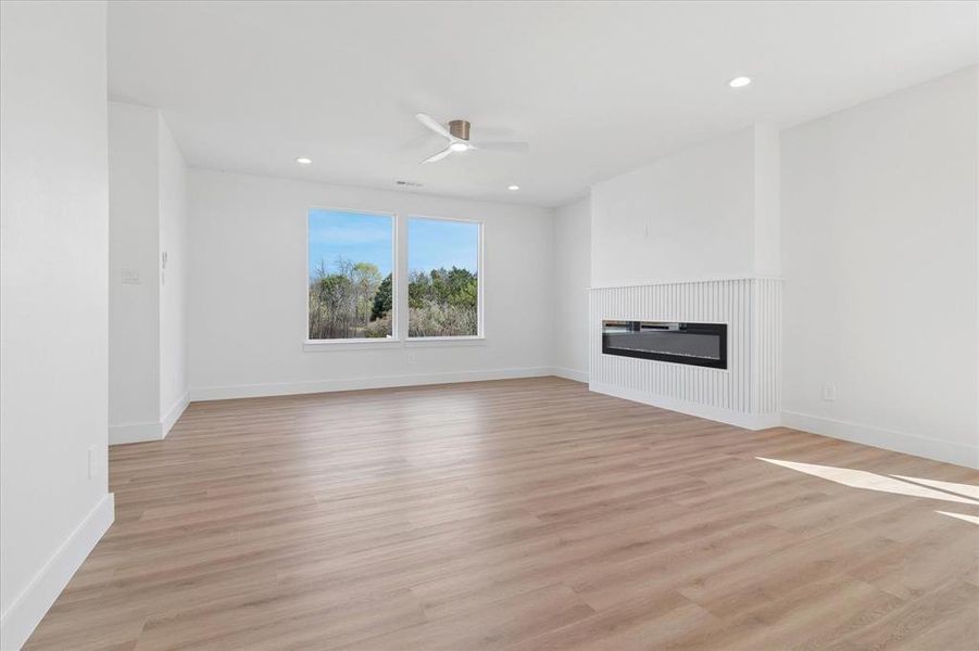 Spacious, unfurnished interior of a new home in , Glenn Heights (Image 15).