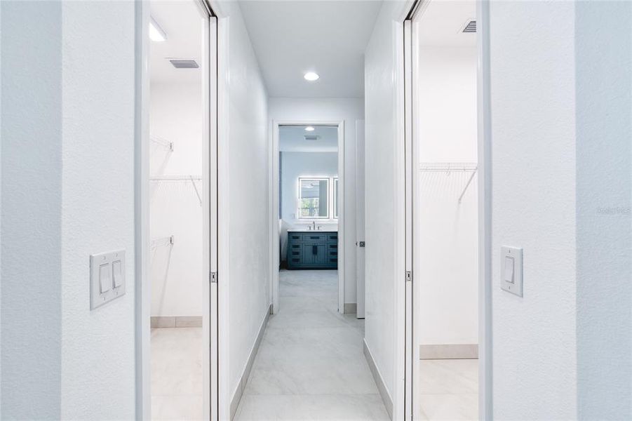 Spacious, unfurnished interior of a new home in , Daytona Beach (Image 41).