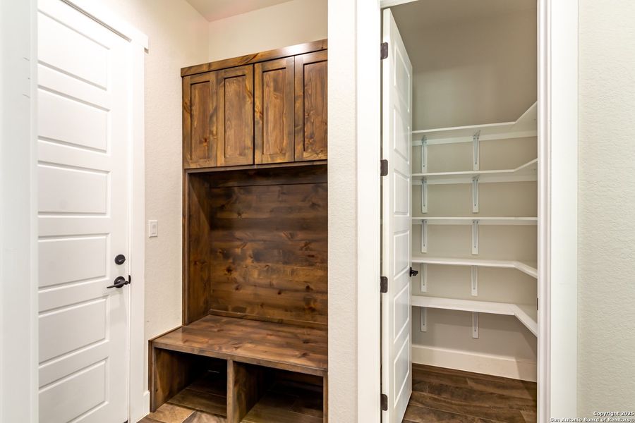 Furnished interior view inside a new home in , La Vernia (Image 6).