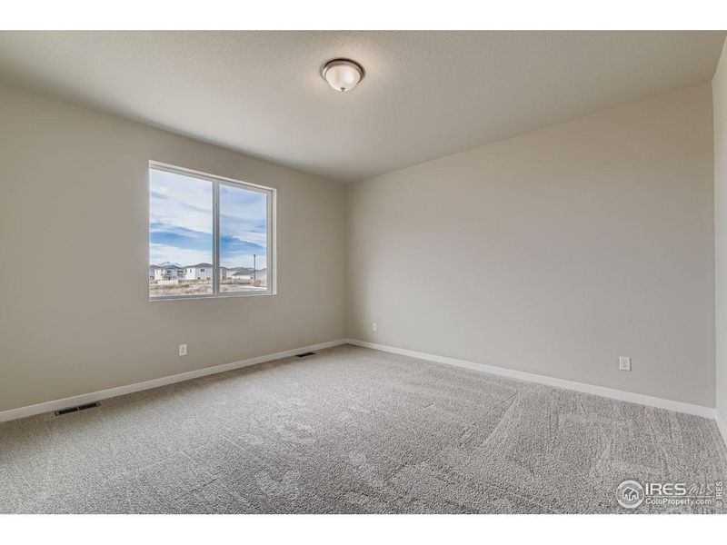 Spacious, unfurnished interior of a new home in Hidden Creek, Frederick (Image 29).