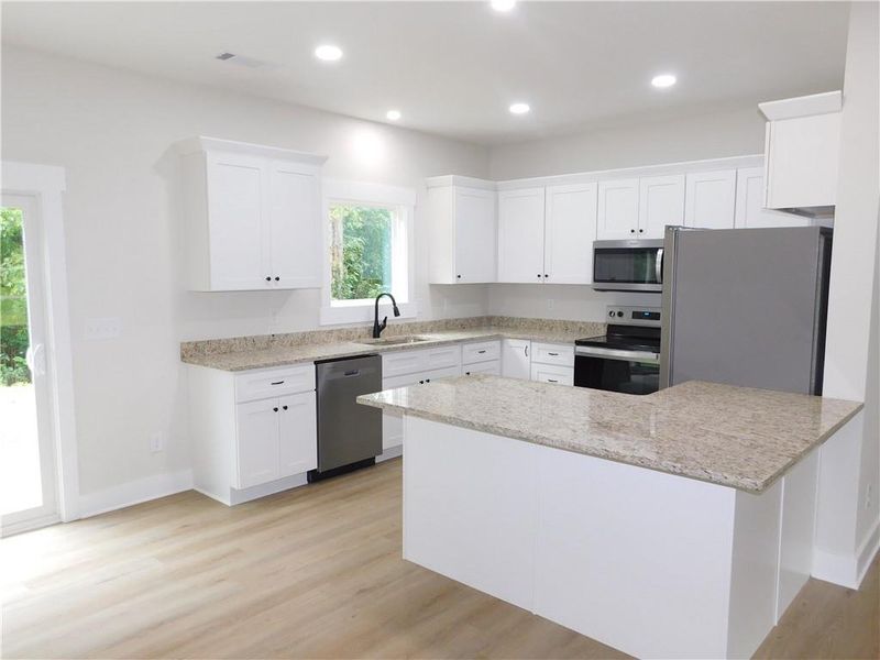 Furnished interior view inside a new home in , Dahlonega (Image 12).