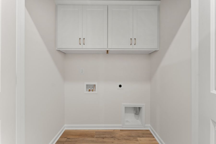 Spacious, unfurnished interior of a new home in Fairview Falls, Chesnee (Image 24).