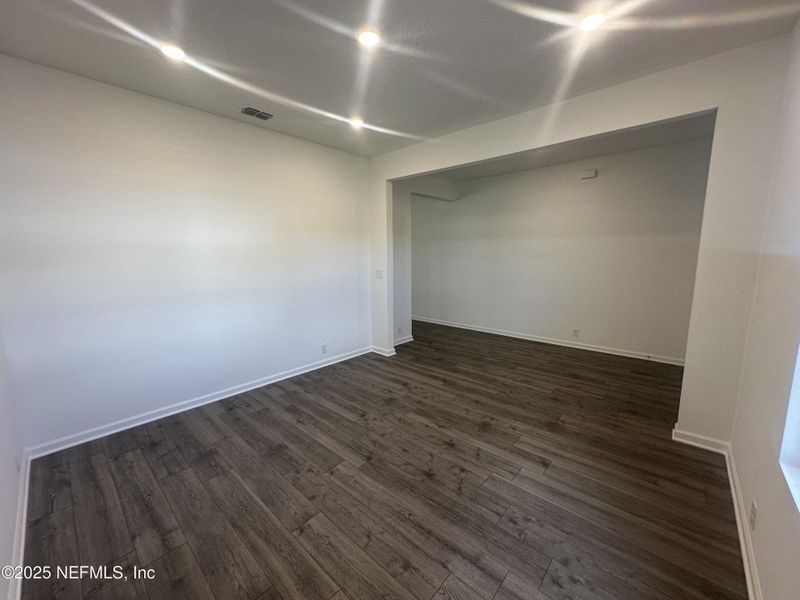 Spacious, unfurnished interior of a new home in Wilford Oaks, Orange Park (Image 37).