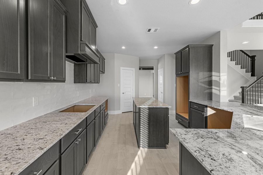 Furnished interior view inside a new home in Briarwood Crossing, Rosenberg (Image 5).