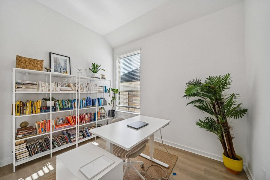 Furnished interior view inside a new home in Fulbrook on Fulshear Creek: 50ft. lots, Fulshear (Image 16). Furnished interior view inside a new home in Fulbrook on Fulshear Creek: 50ft. lots, Fulshear (Image 16).