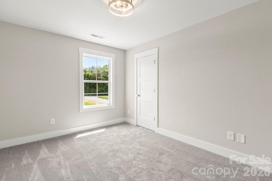 Spacious, unfurnished interior of a new home in , Lincolnton (Image 44).