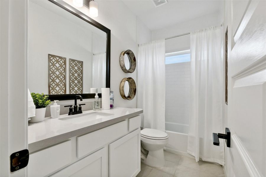 Hall bath (*Photo not of actual home and used for illustration purposes only.) Hall bath (*Photo not of actual home and used for illustration purposes only.)