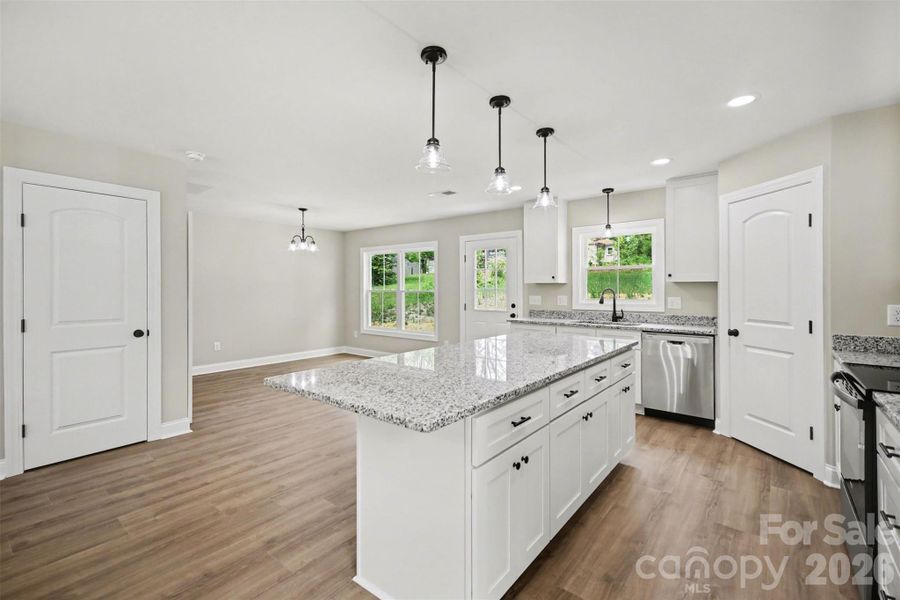 Furnished interior view inside a new home in , Kannapolis (Image 7).