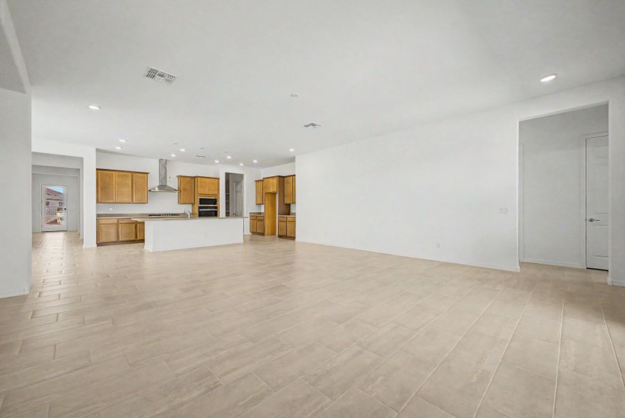 Spacious, unfurnished interior of a new home in Las Ventanas - RV Collection, Goodyear (Image 8). Spacious, unfurnished interior of a new home in Las Ventanas - RV Collection, Goodyear (Image 8).