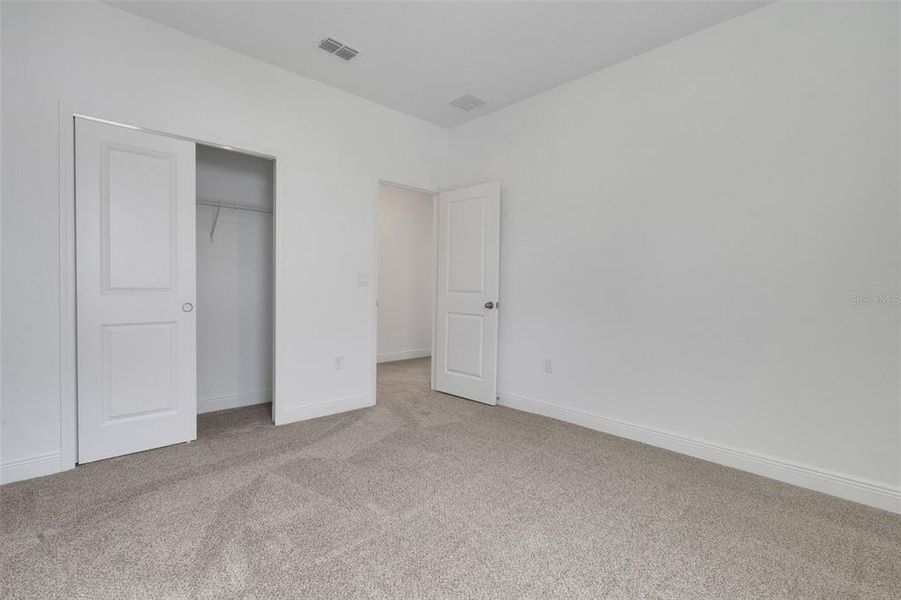 Spacious, unfurnished interior of a new home in Crossroads at Kelly Park, Apopka (Image 30).