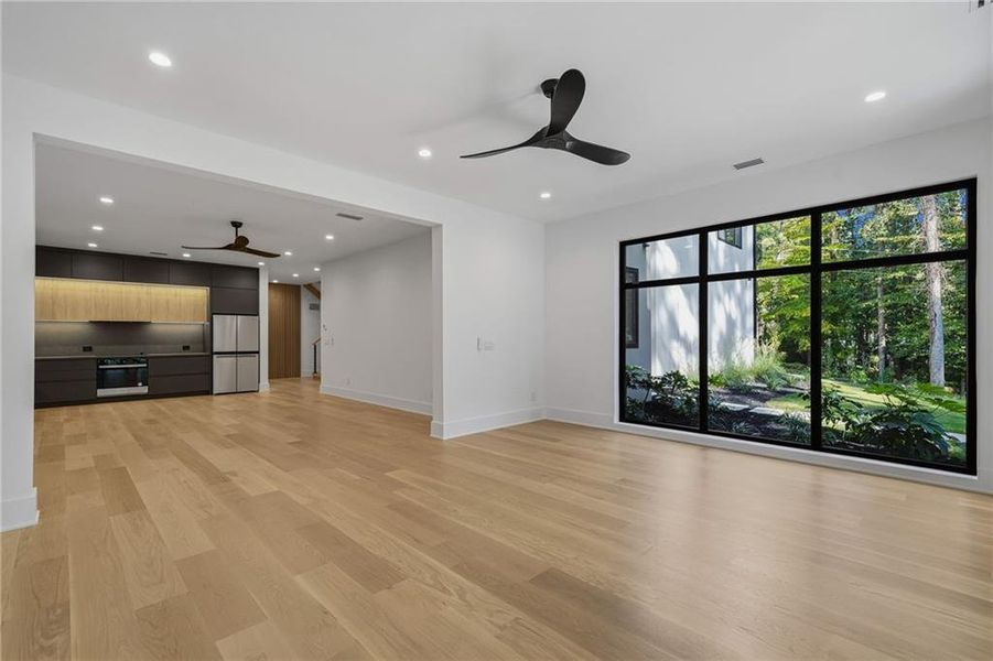 Spacious, unfurnished interior of a new home in , Atlanta (Image 72). Spacious, unfurnished interior of a new home in , Atlanta (Image 72).
