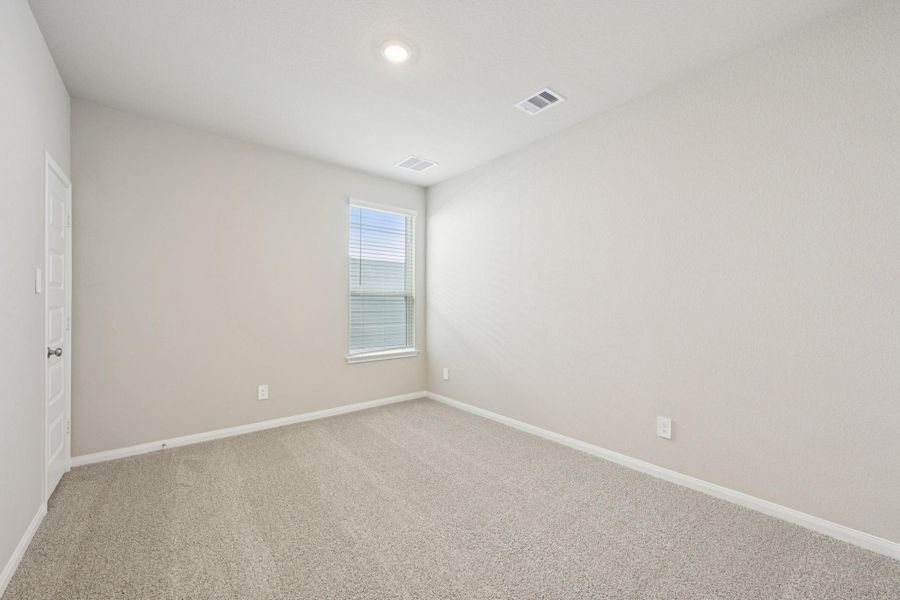 Spacious, unfurnished interior of a new home in Kemah Crossing - Luxe Series, Kemah (Image 35). Spacious, unfurnished interior of a new home in Kemah Crossing - Luxe Series, Kemah (Image 35).